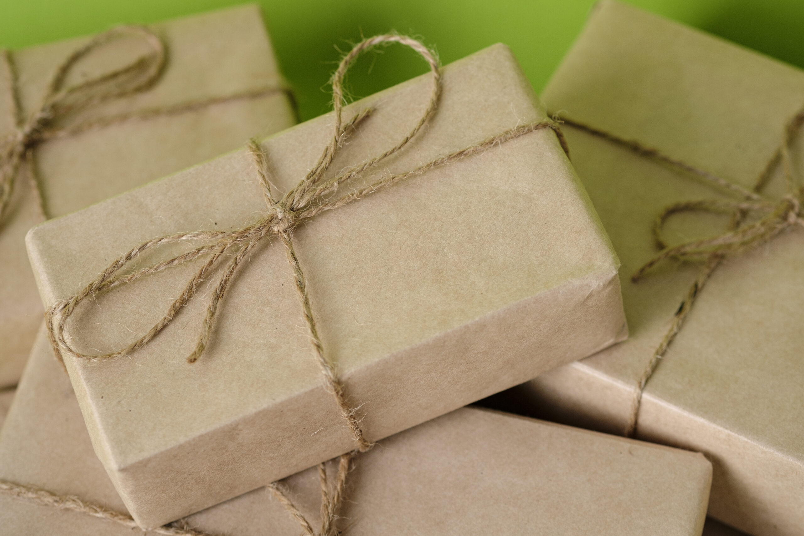 close-up-paper-tied-up-box