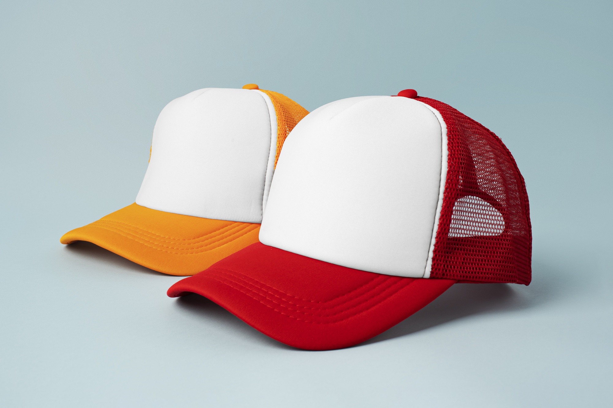 set-two-trucker-hats-with-mesh-back